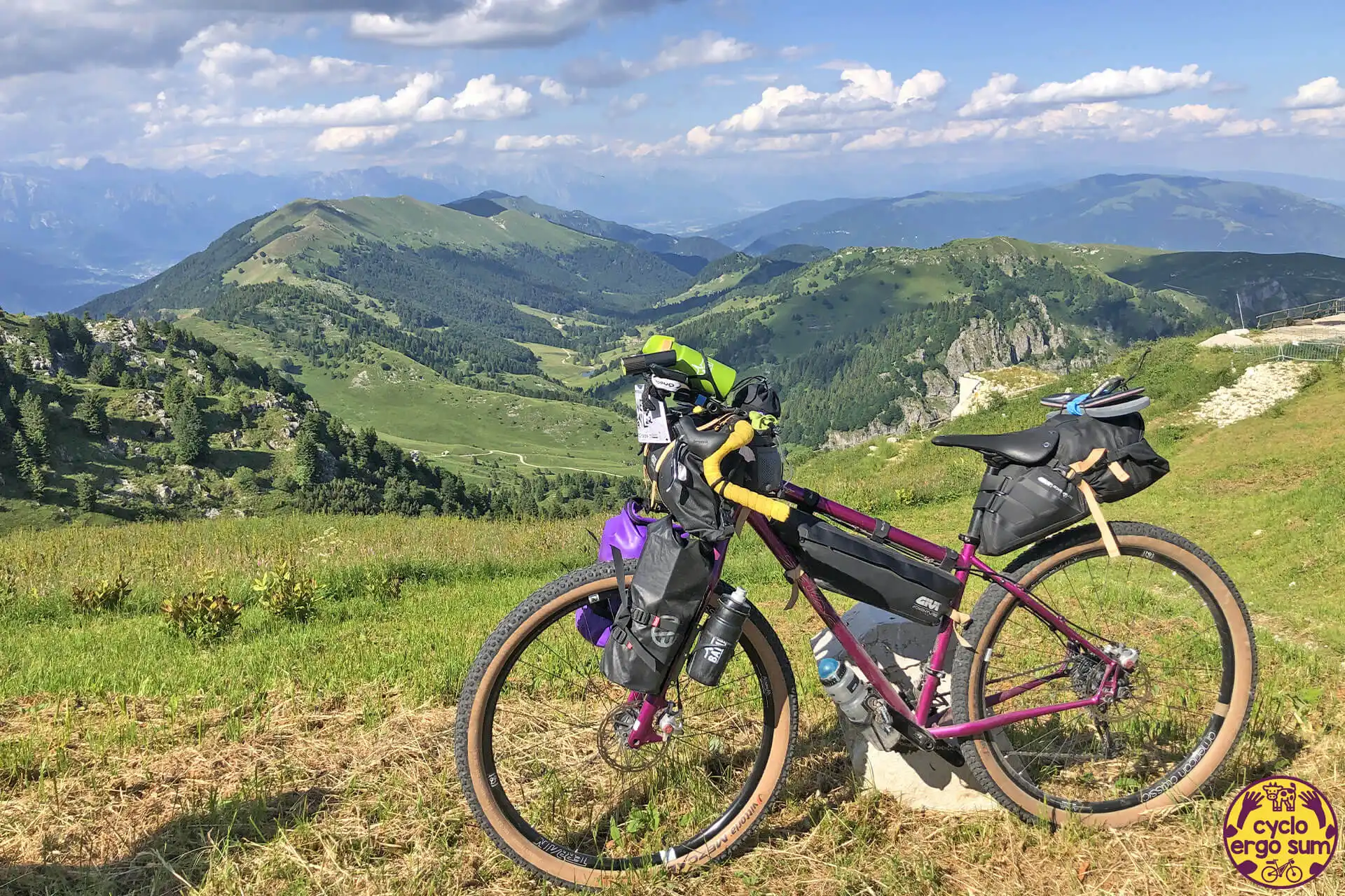 Veneto Trail 2022 | La Purple Panther in mostra con borse GIVI-Bike