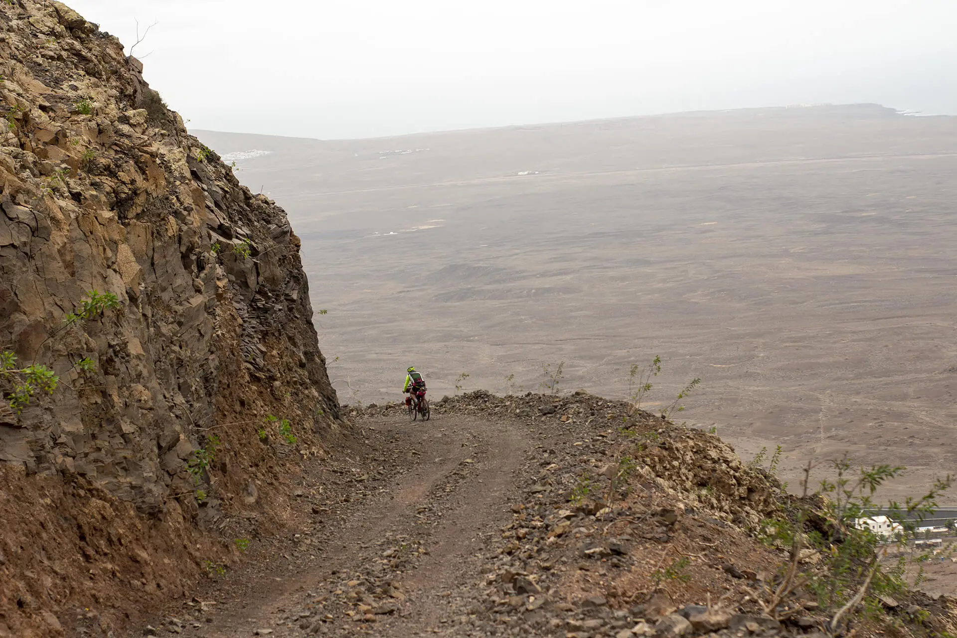 Lanzarote Bikepacking Experience | Discesa importante