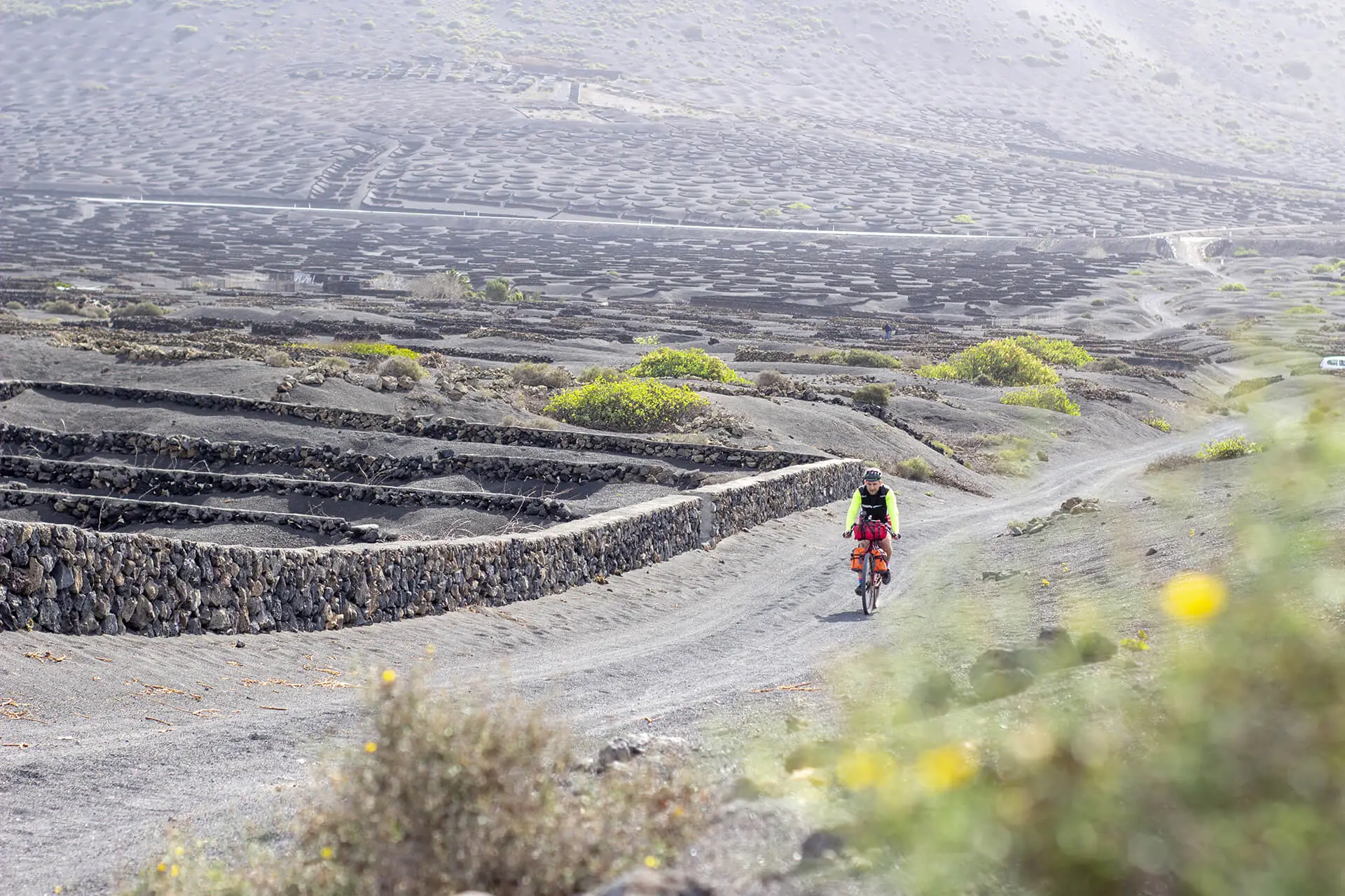 Lanzarote Bikepacking Experience | Pedalare tra i vigneti di La Geria