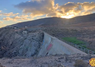 Lanzarote in bicicletta | Presa de Mala con tramonto