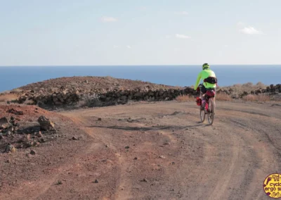 Lanzarote in bicicletta | Strada con vista