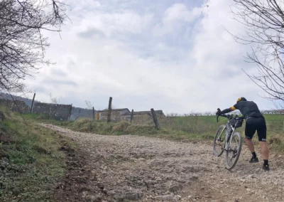 Percorsi gravel in Valpolicella | Si spinge!